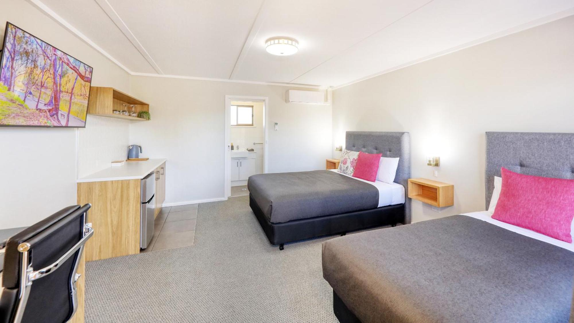 Deniliquin Motel Экстерьер фото